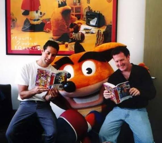 Creadores del juego Crash
